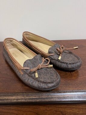 Michael Kors Brown Logo-Print Moccasin Loafers Size 6